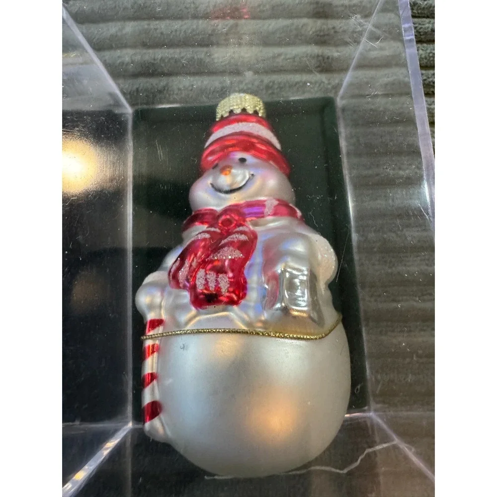 Unique Treasure Hand Crafted Glass Christmas Ornaments Set of 4‎